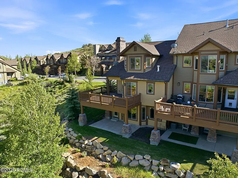 3286 Lower Saddleback Rd — Photo 33