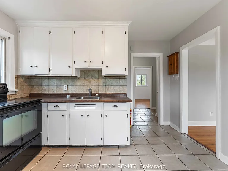 1086 Apolydor Ave #3 — Photo 12