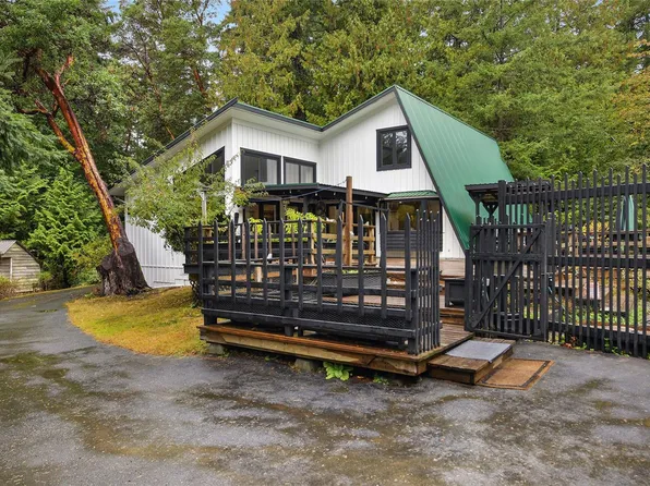 505 Bayview Dr, Southern Gulf Islands, BC V0N 2J1