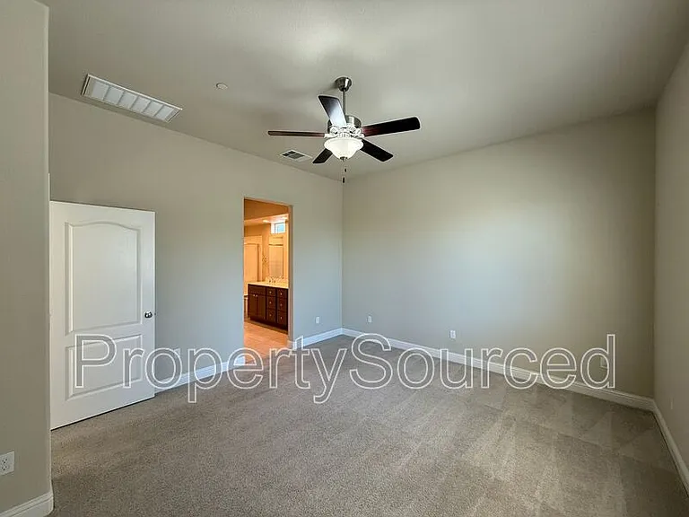 1428 Nascimento St — Photo 13