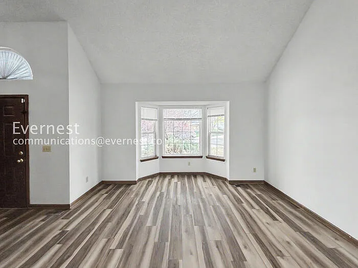 4930 Sprangler Dr — Photo 10