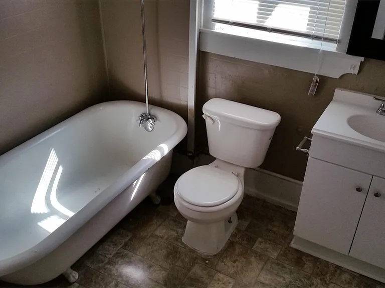 3100 Avenue G #204 — Photo 4