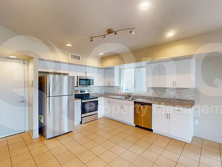 848 E Park Modern Dr — Photo 8