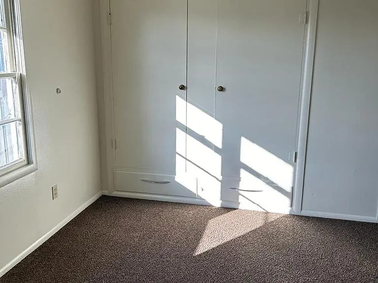 1075 N Folsom St — Photo 17