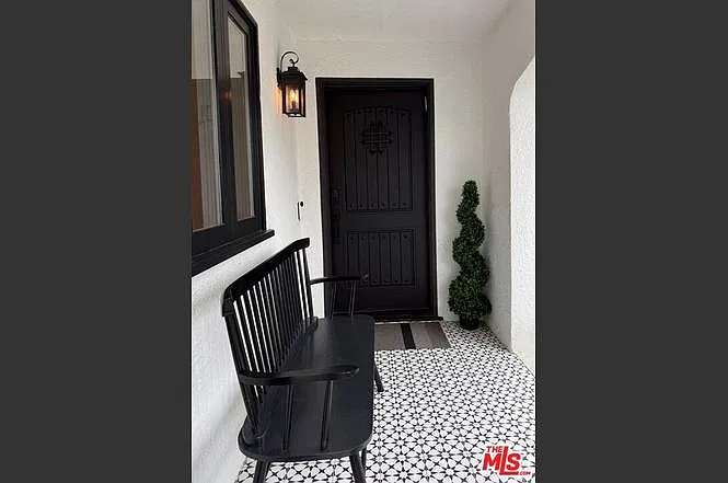 8814 Rosewood Ave, West Hollywood, CA 90048 — Photo 2