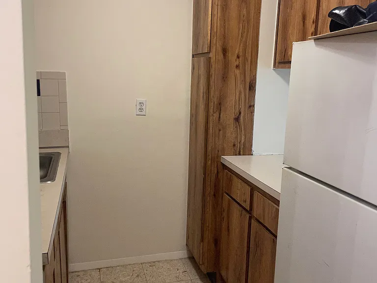 324 Pearl St #4C — Photo 5