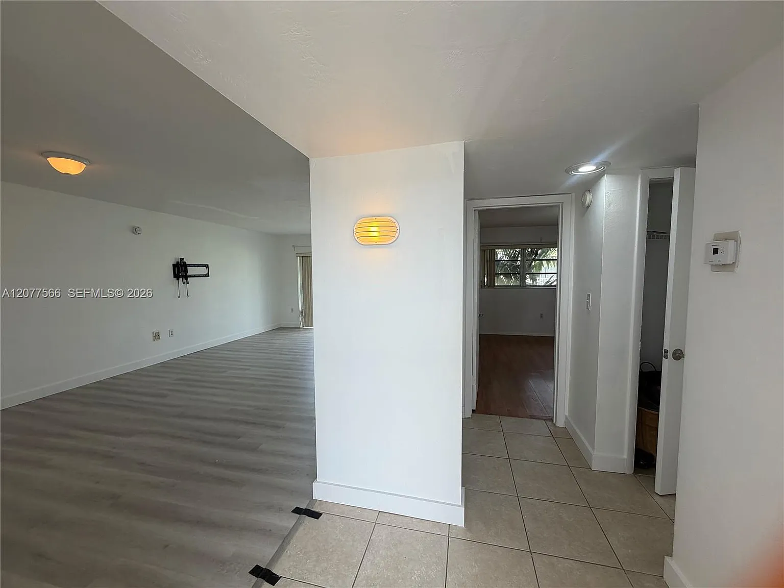 Village At Dadeland Condo — Photo 2