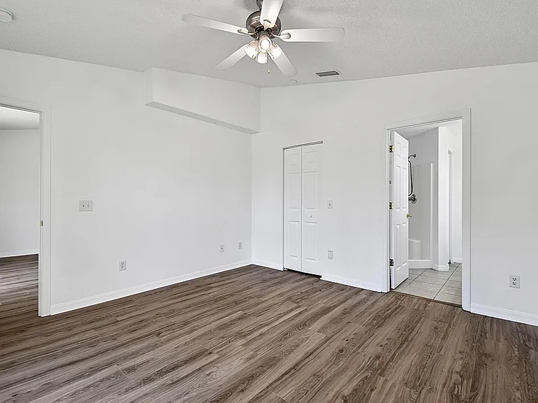15 Renmont Ct — Photo 28