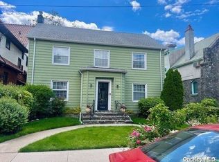 8620 115th St, Richmond Hill, NY 11418