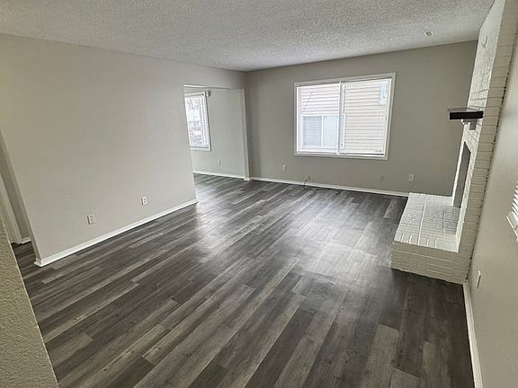 3rd image of 2100 E Caulder Ave #2B-2BA-1232SQFT