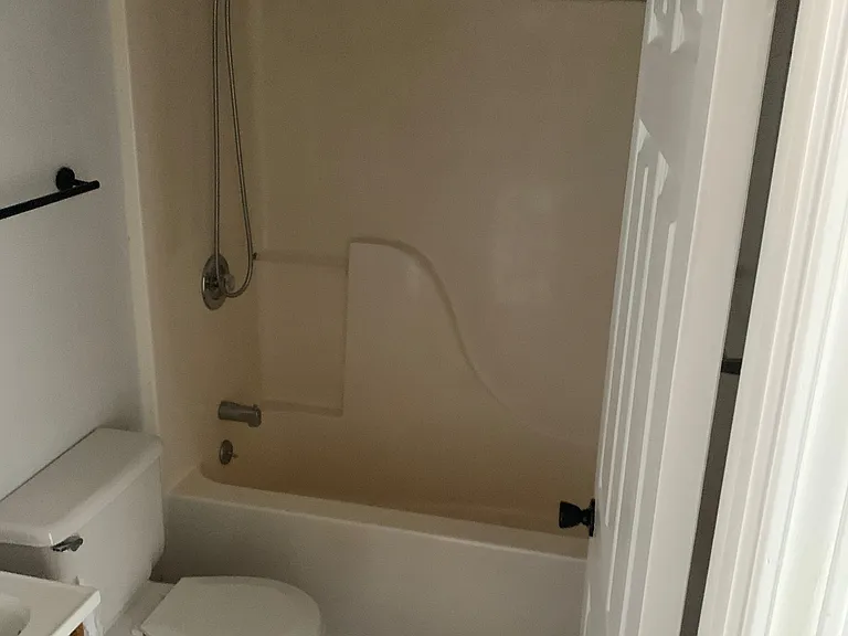 1407 Glenwood St #5 — Photo 8