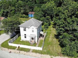 1302 Belle St, Alton, IL 62002