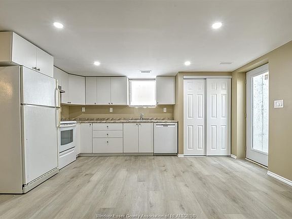 4th image of 1525 Hallmark Ave #Basement