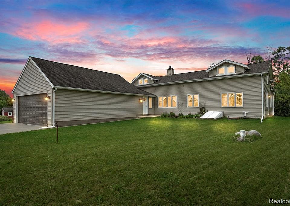8355 W Rolston Rd, Linden, MI 48451 Zillow