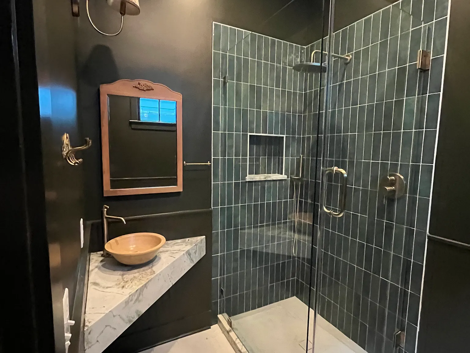2 bed, 1116 sqft, $4,100 — Photo 3