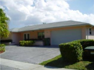 11820 NW 23rd St, Pembroke Pines, FL 33026