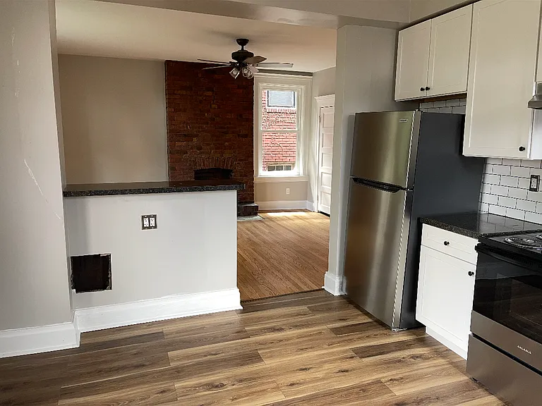 1123 Walnut St #2 — Photo 11