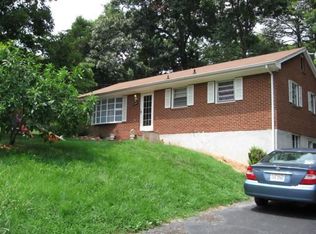 5089 Youndwood Dr NW, Roanoke, VA 24017