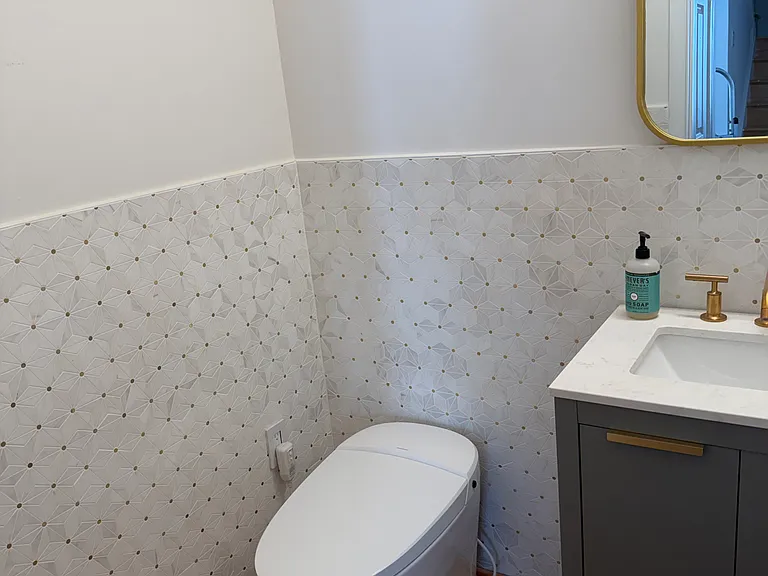 11514 Amherst Ave — Photo 8