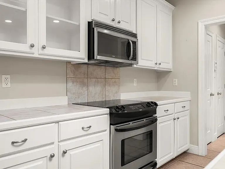 6004 Pepper Tree Dr — Photo 18