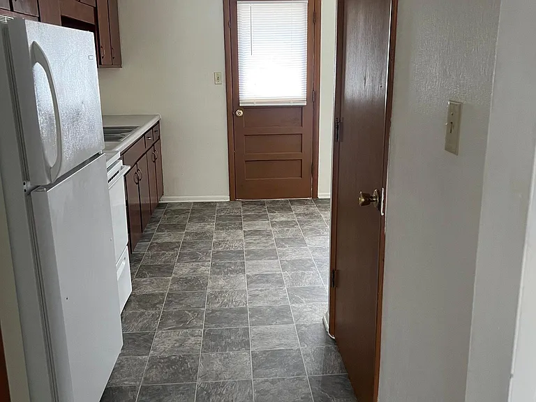 Dellwood Apartments — Photo 6