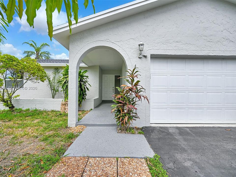 1st image of 13224 SW 255th Ter