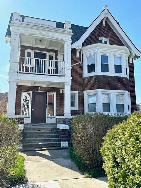 100 Chandler St #B photo 1