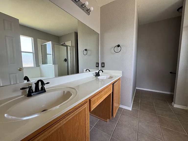 217 Tepee Dr — Photo 22