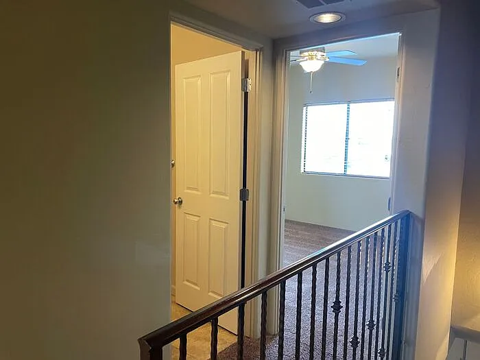 1435 W Kilburn St #2102 — Photo 15