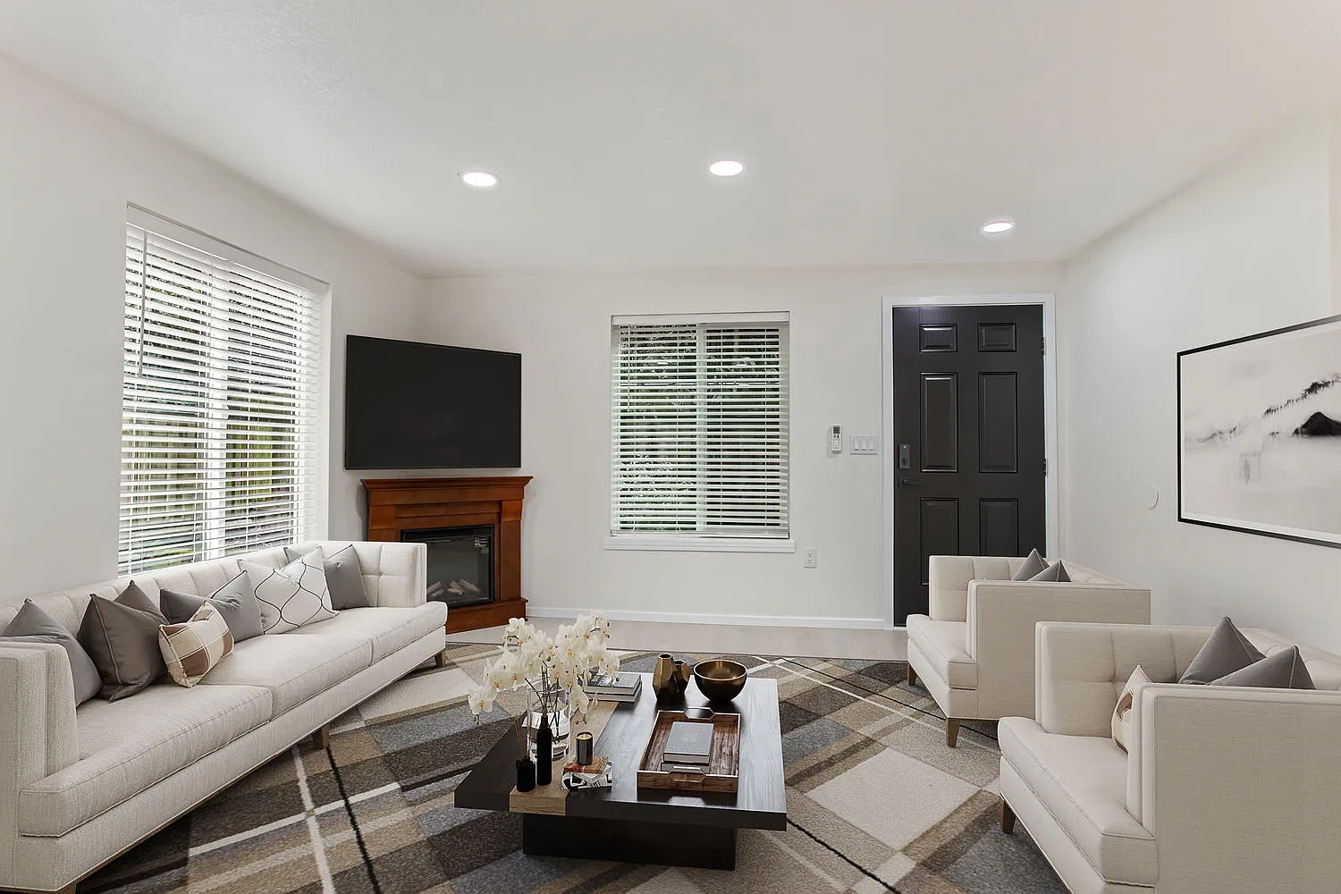 3 bed, 950 sqft, $2,195 — Photo 2