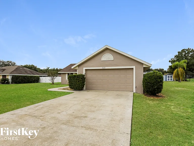 36828 Sundance Dr — Photo 1