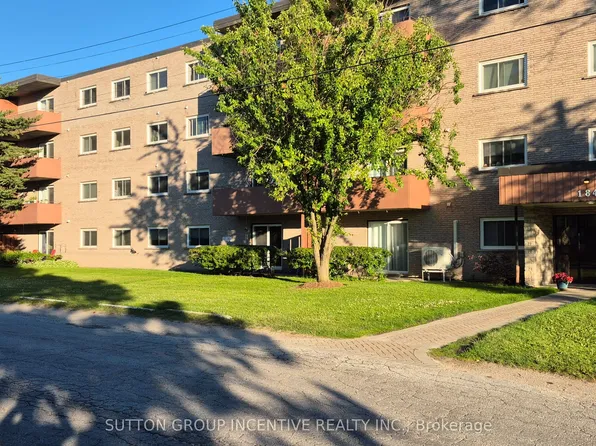 184 8th St #206, Collingwood, ON L9Y 2C8