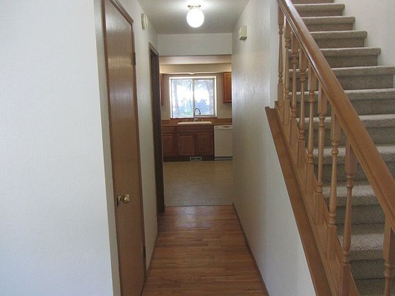 3rd image of 10788 Hampton Ave NW