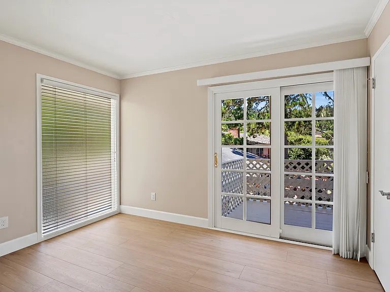 642 Toyon Dr — Photo 4