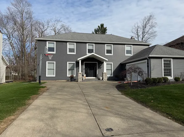 18961 Heritage Trl, Strongsville, OH 44136