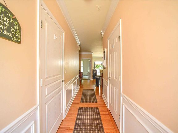4th image of 113 Wildwood Cir