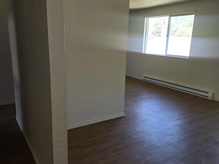 182 Molly St #16 — Photo 7