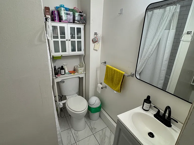 229 London St #2 — Photo 9