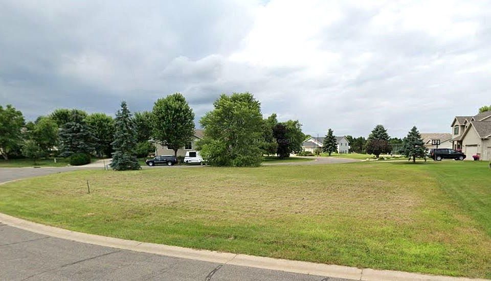 1st image of 205 11th St N