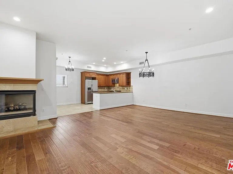 10913 Whipple St #105 — Photo 5