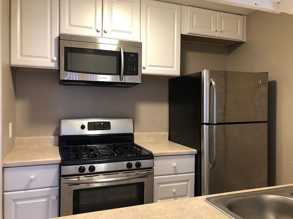 1st image of 4734 S Slauson Ave #202