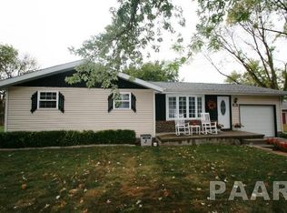 604 Cardinal Dr, Washington, IL 61571