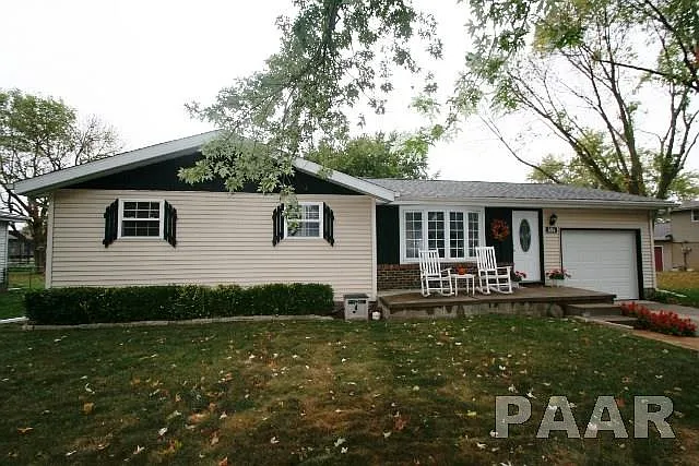 604 Cardinal Dr photo 1