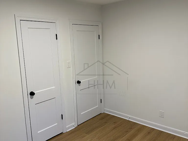906 Hill Top Dr — Photo 13