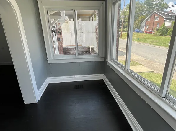 107 E C St, Beckley, WV 25801