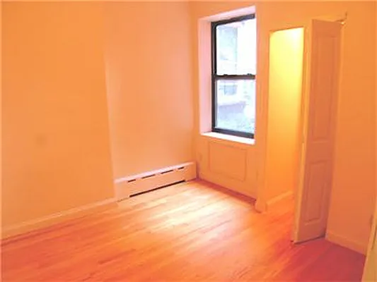 Sold by R New York | media 1