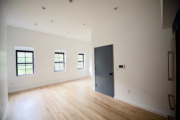 Rented by Nolita Group | media 5