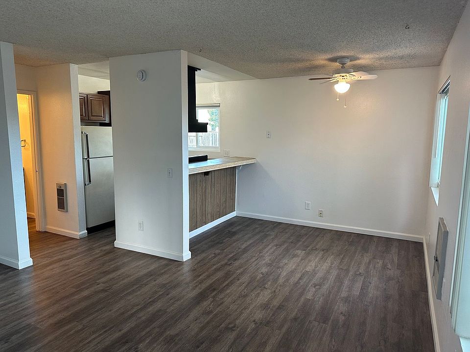 1st image of 252 Acacia Ave APT 113