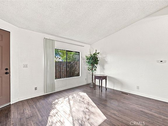 4th image of 27558 Jasper Way