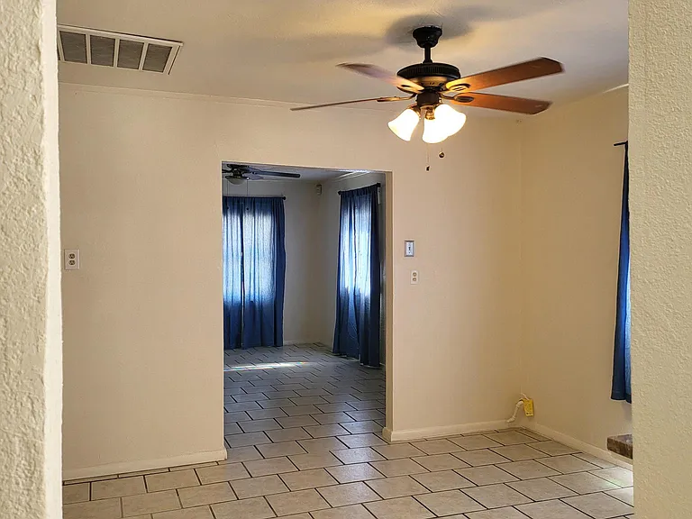 Spacious Dining Area